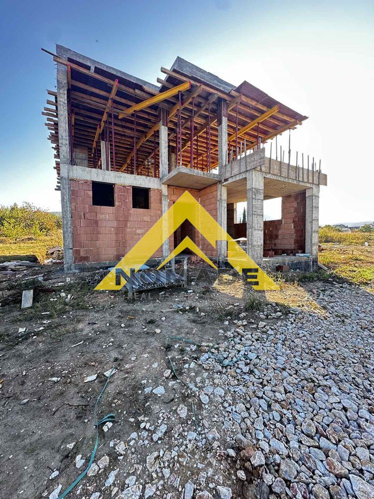 🏡Самостоятелна двуетажна къща в с. Белащица. — снимка 19 (с.Белащица, Пловдив)