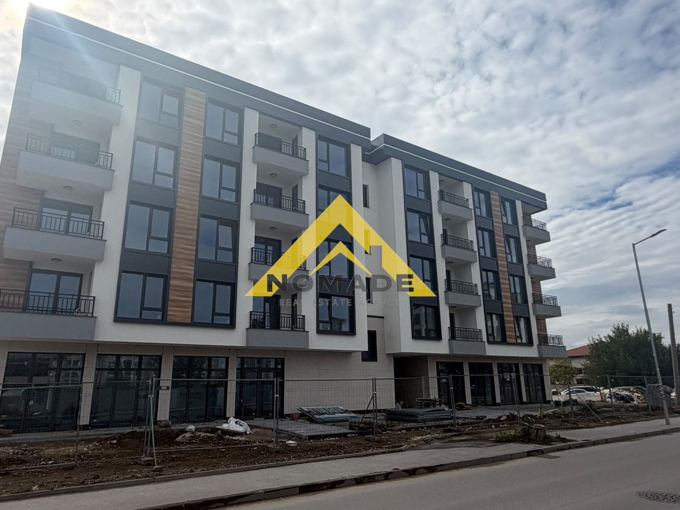 Ексклузивно🌿 Тристаен апартамент в Тotem homes | кв. Остромила — снимка 11 (Остромила, Пловдив)